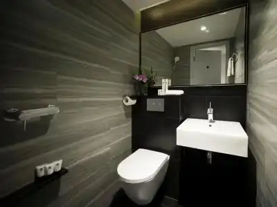 Venue - The Lily - 28