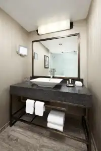 Sheraton Gateway Los Angeles - 35