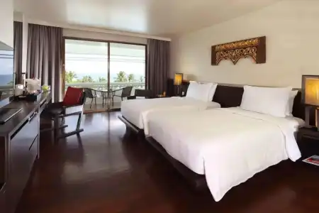 Le Méridien Phuket Beach Resort - 4