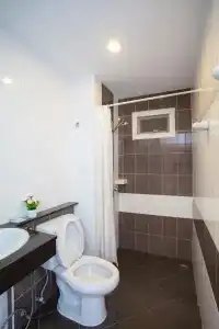 Nouveau Guesthouse - 25