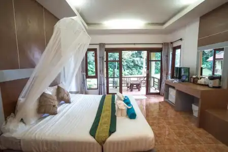Tonsai Bay Resort - 59
