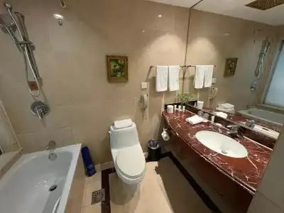 Howard Johnson Paragon Beijing - 31