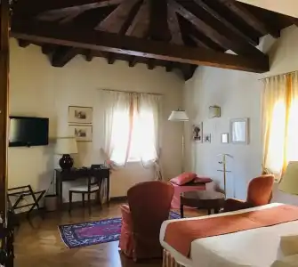 La Vittoria Boutique - 15