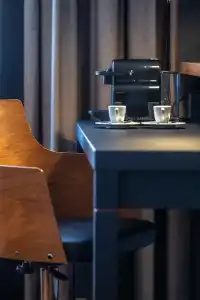 Radisson Blu, - 68