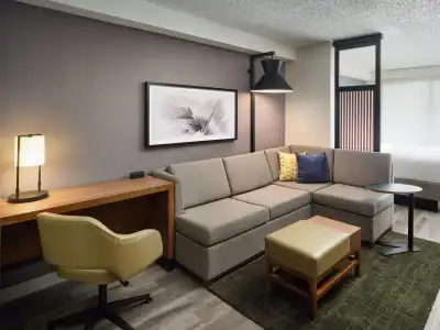 Hyatt Place Greensboro - 28