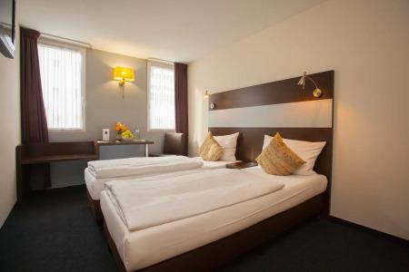 Ayun by Centro Comfort - 2