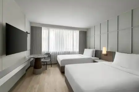 Courtyard by Marriott Bangkok Sukhumvit 20 - 85