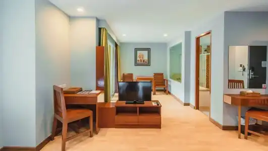 Elite Suites Patong - 72