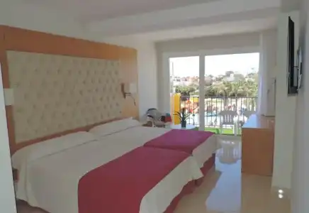 Mediterraneo Bay & Resort - 41
