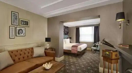100 Queen's Gate London Kensington, Curio Collection by Hilton - 56