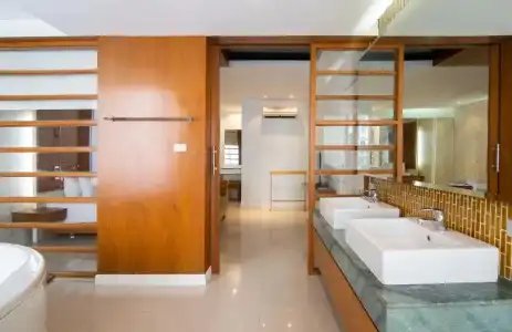 Royal Beach View Suites - 13