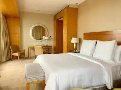 Four Seasons Mumbai - 34