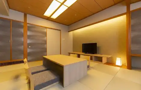 Associa Toyohashi - 80