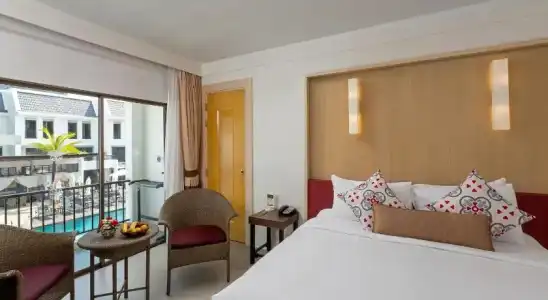 Sawaddi Patong Resort & Spa by Tolani - 51