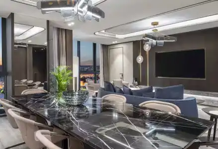 DoubleTree by Hilton - 53