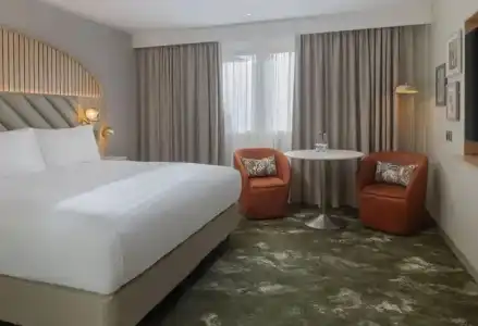 DoubleTree by Hilton Bristol North - 55