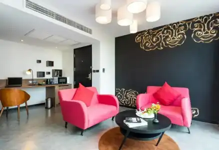 RakYim Siam Sukhumvit 15 - 64
