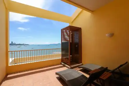 Dusit Thani - SHA Extra Plus - 77