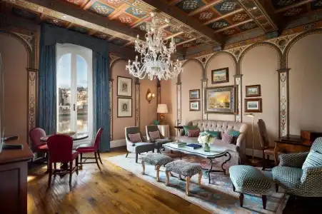 The St. Regis - 87