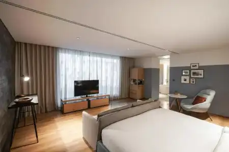 Ad Lib Bangkok - 7