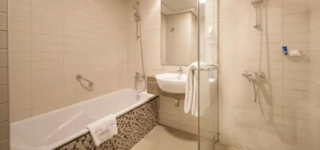 Oaks Liwa Heights Suites - 29