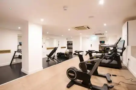 Millennium and Conference Centre Gloucester London - 27