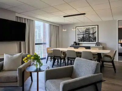 Hyatt Regency - 112