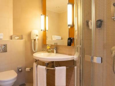 Ibis One Central - 10