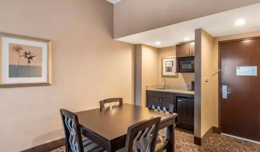 Best Western Plus Las Vegas South Henderson - 60