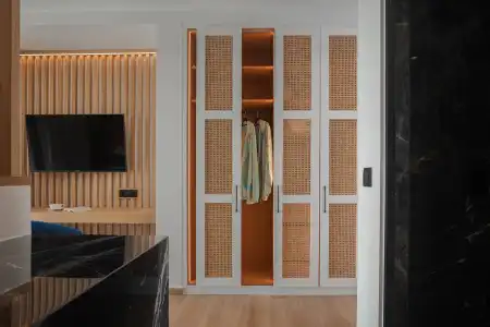 Cresanto Luxury Suites - 131