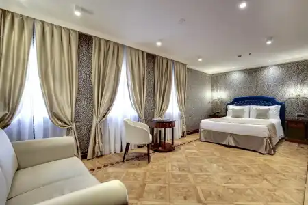 Dona Palace - 90