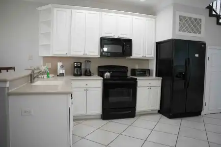 Parc Corniche Condominium Suites - 90