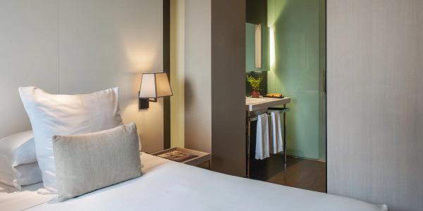 Grand Central, Small Luxurys - 33