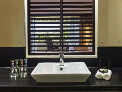 Ratsun Nadi Airport Apartment - 31