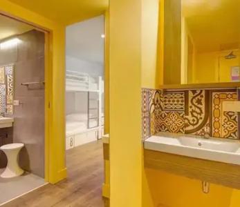 Generator Barcelona - 74