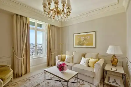 Shangri-La Paris - 54