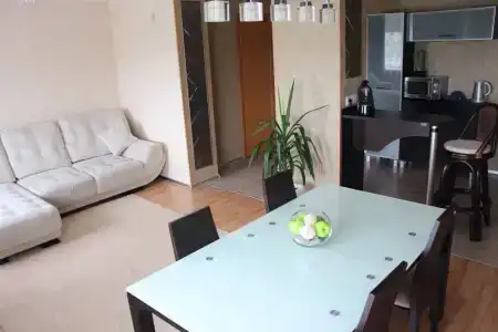 Business Cosmos - 90