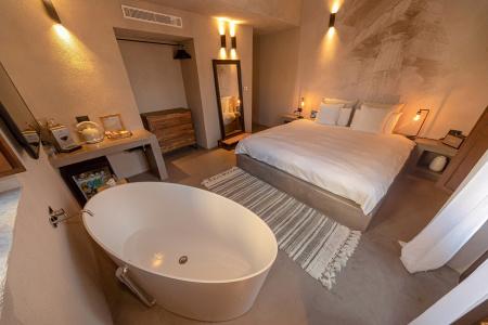 Casa Nostra Luxury Suites - 73