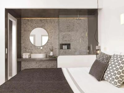 Myst Boutique - 34