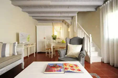 Mythos Suites Boutique - 33