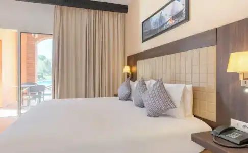 Zephyr Club Resort and Spa - 59