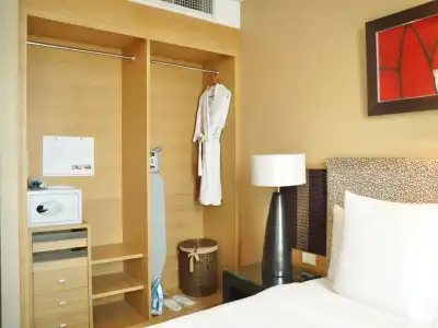 Urbana Sathorn - 36