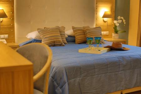 Dolphin Bay Seaside Resort & Suites - 44
