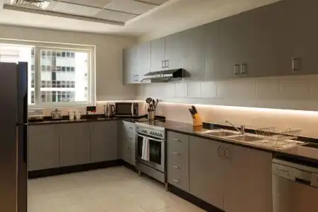 Dubai Marriott Harbour & Suites - 18