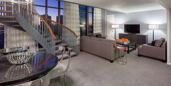 DoubleTree by Hilton Houston - Greenway Plaza - 47