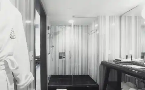 The Watergate - 52