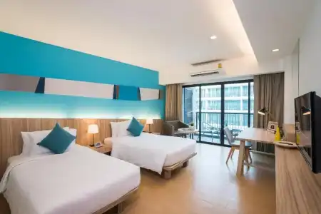 J Pattaya - 11