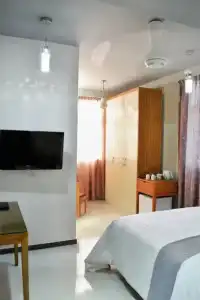 Airport Comfort Inn Premium - 27