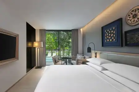 Four Points by Sheraton Phuket Patong Beach Resort - 53