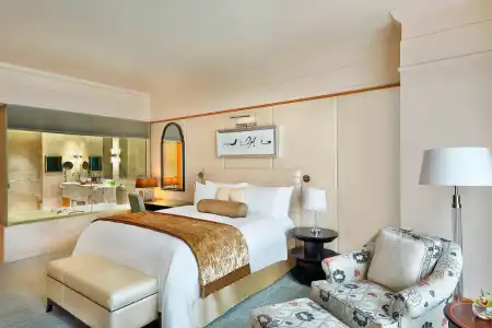 The Ritz-Carlton Executive Residences - 61